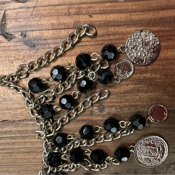 Elegant Black and Gold Necklace - Picture 3 of 5